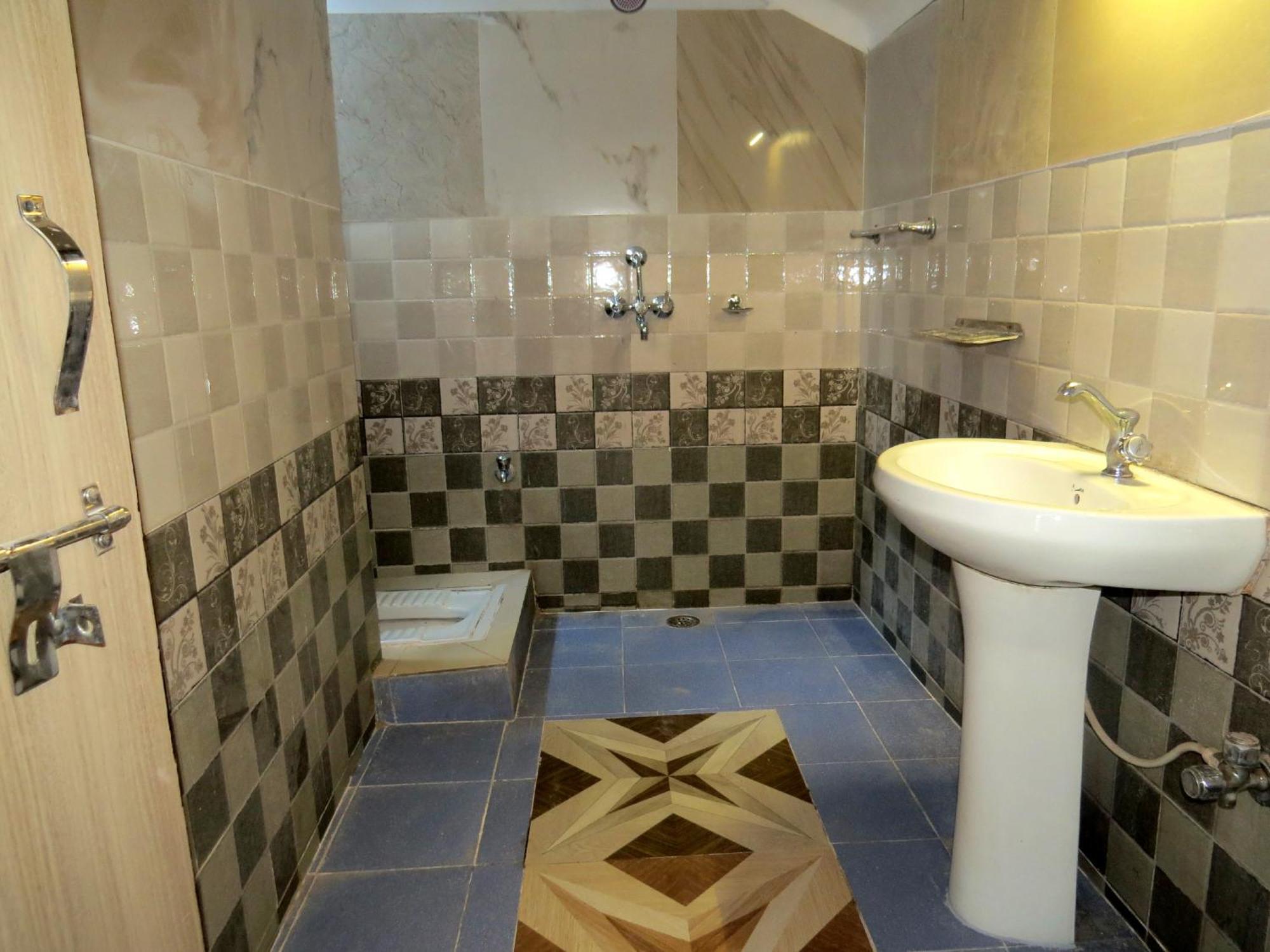 Hotel Haya Palace Nainital Kültér fotó