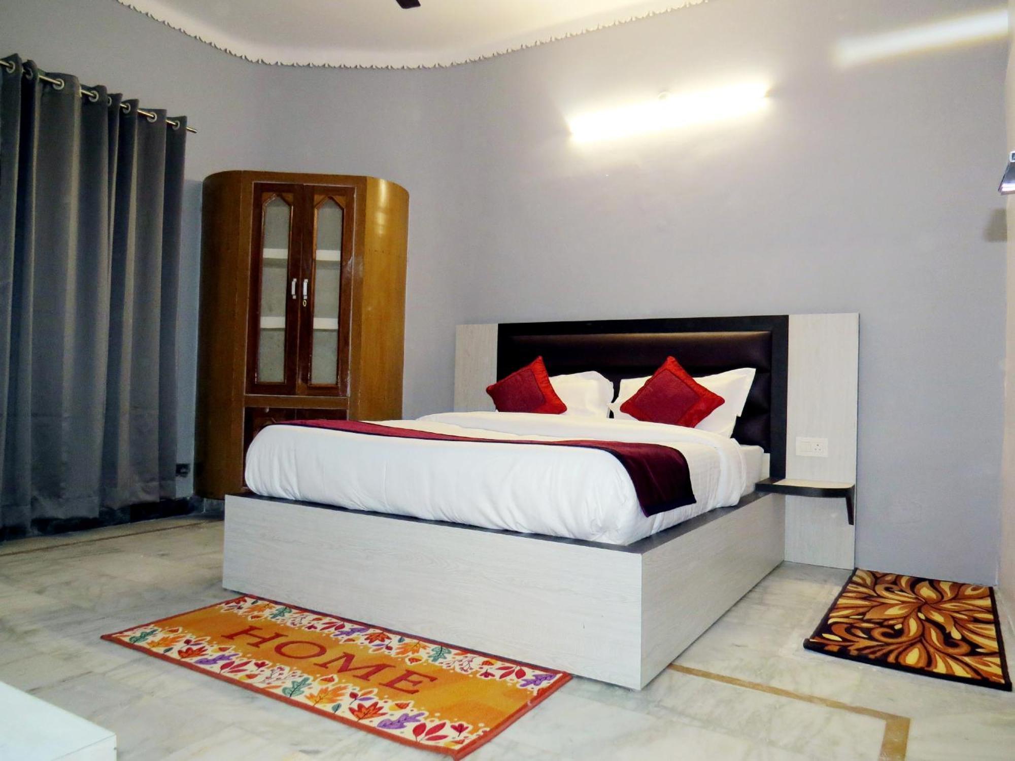 Hotel Haya Palace Nainital Kültér fotó