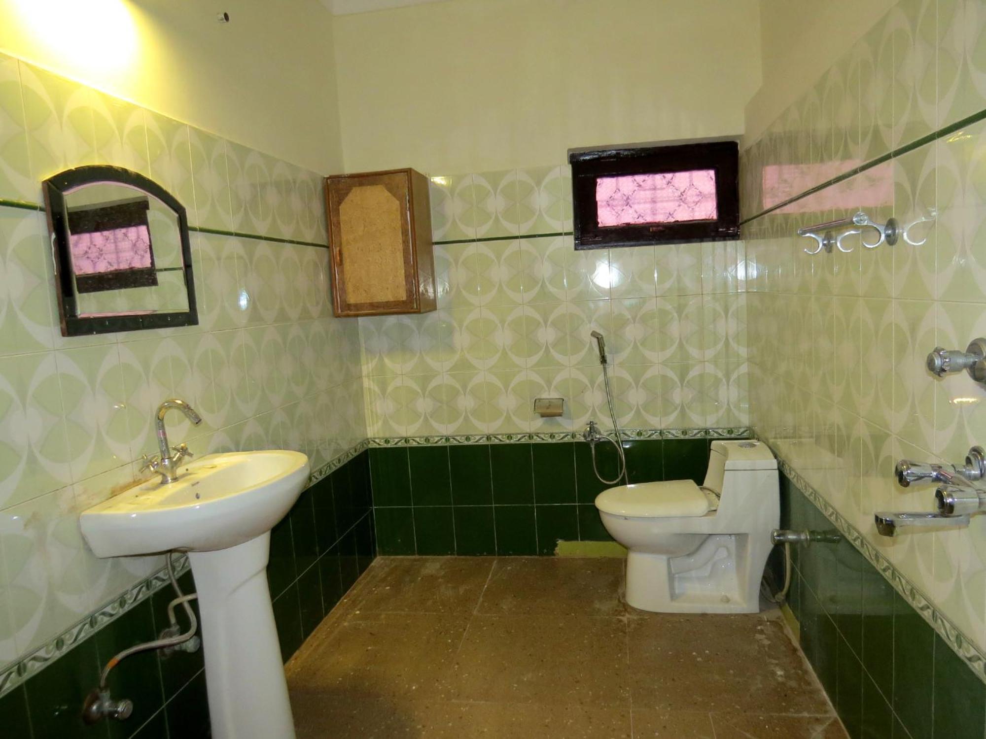 Hotel Haya Palace Nainital Kültér fotó