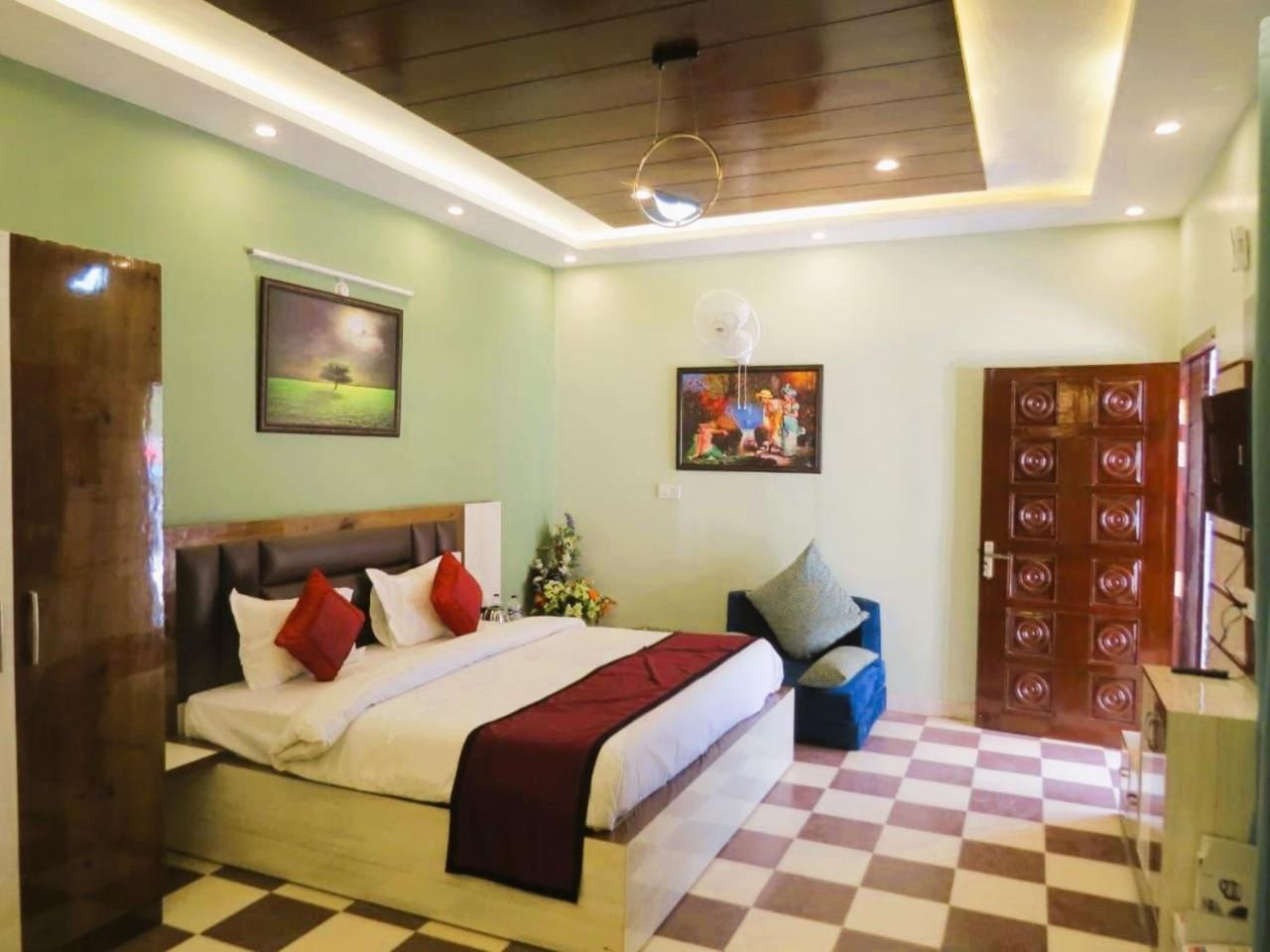 Hotel Haya Palace Nainital Kültér fotó